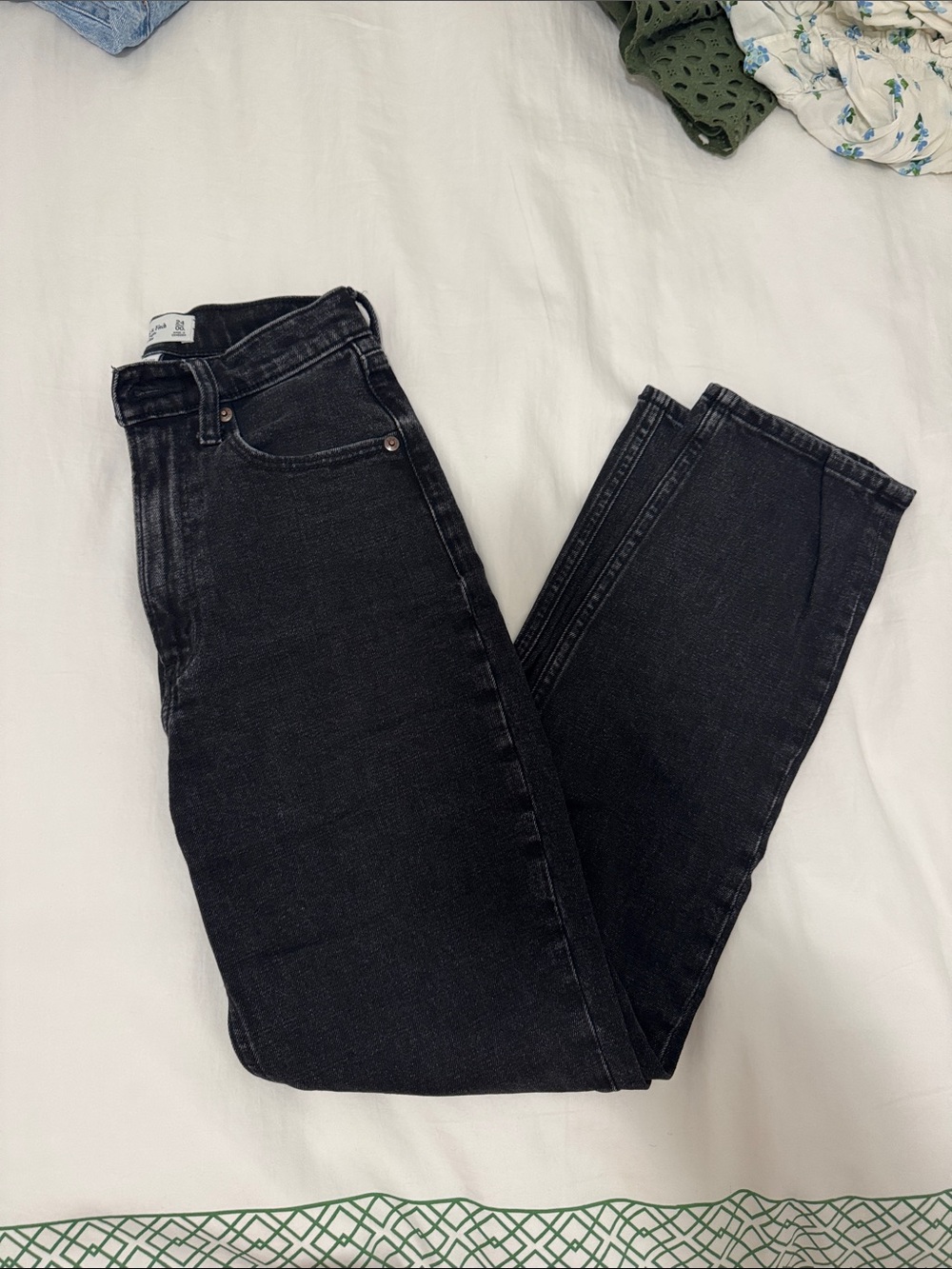 ABERCROMBIE Curve Love LONG Black Ankle Straight Ultra High Rise Women’s Jeans